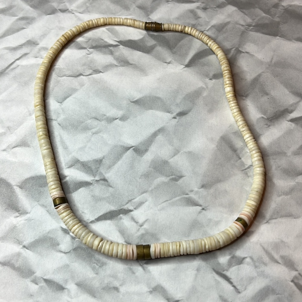 Shell Necklace - Picture 2 of 2
